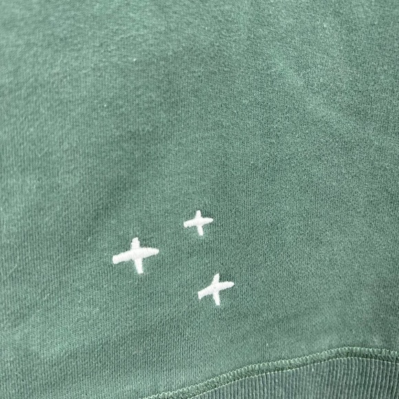 Hem & Thread Green Embroidered Popover Sweater Casual Side Slits Large - Picture 8 of 8